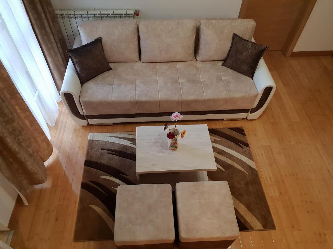 Apartman Kej Free Parking Kraljevo Buitenkant foto